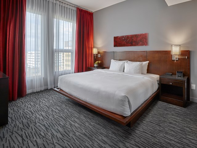 Platinum Suite Bedroom with King Bed